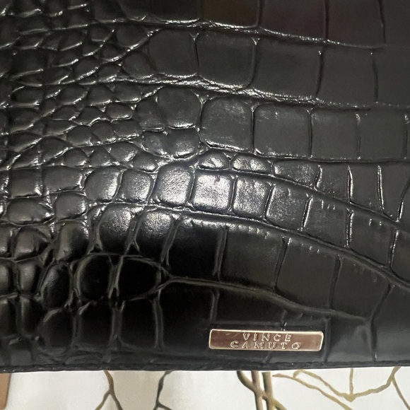 Vince Camuto Black Leather Purse Crossbody - Picture 5 of 7